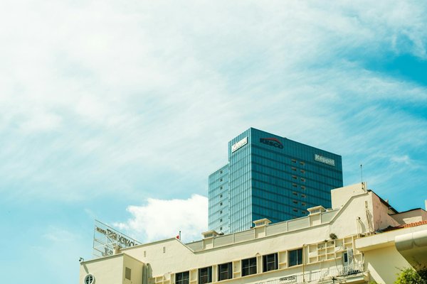 Comment choisir un sous pull pour peau sensible : astuces et conseils pratiques